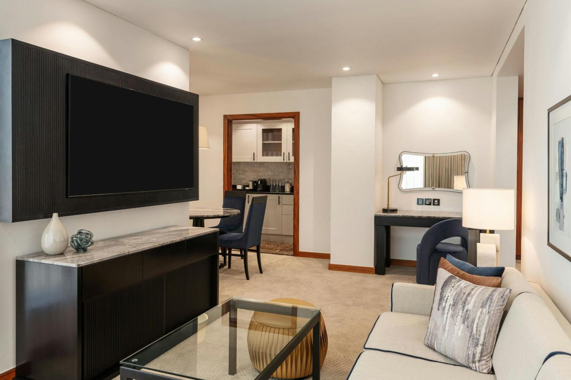 กรอสเวอเนอร์ เฮาส์ อะ ลักชัวรี คอลเลคชั่น โฮเต็ล ดูไบ Hotel ภายนอก รูปภาพ